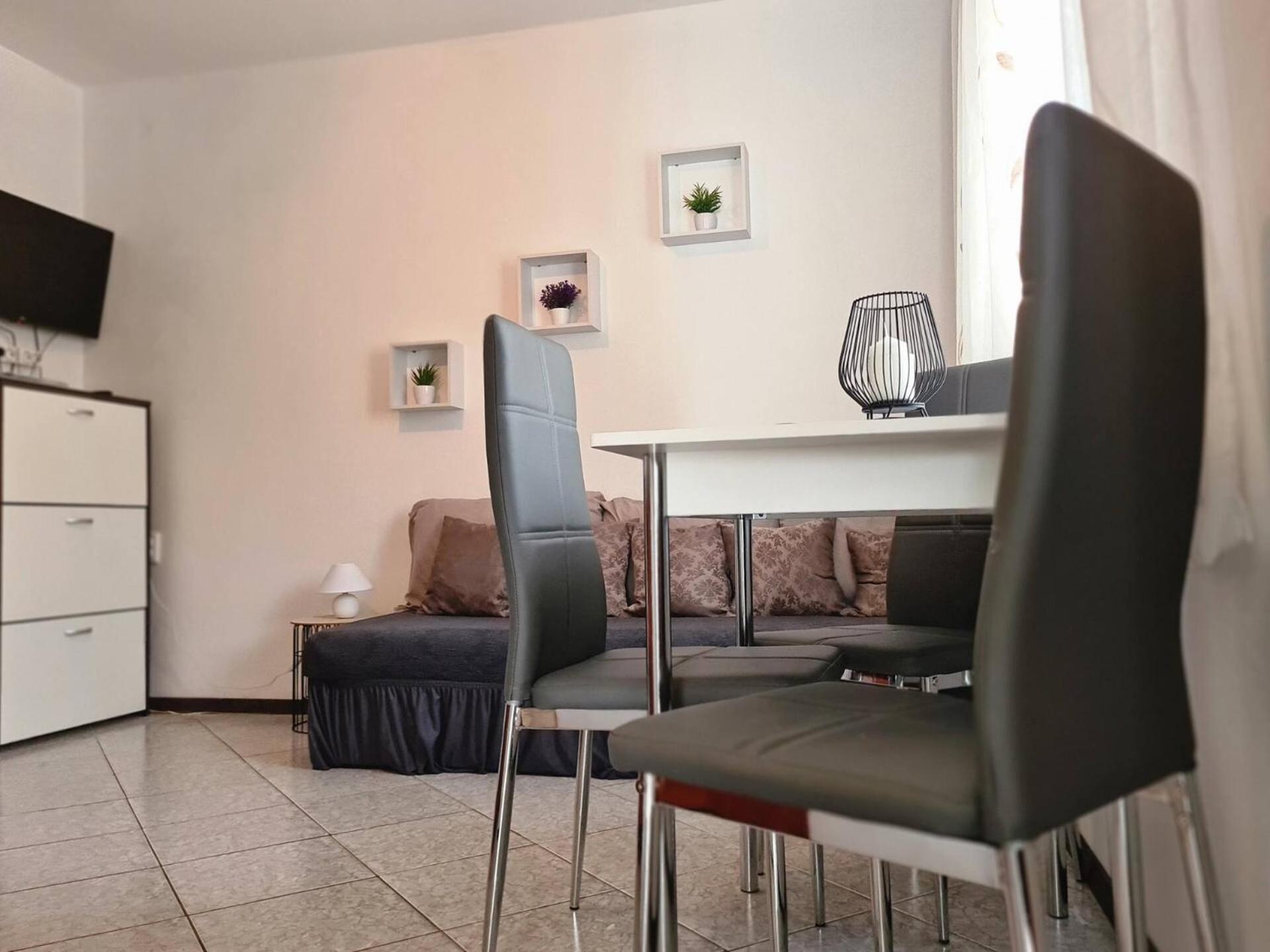 Apartments Bugi バスカ エクステリア 写真